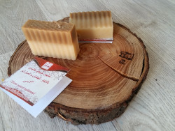 Thyme, Oil of Cade &Bees Honey soap